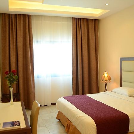 Arcadia Hotel Suites Szardża Zewnętrze zdjęcie