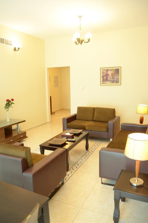 Arcadia Hotel Suites Szardża Zewnętrze zdjęcie