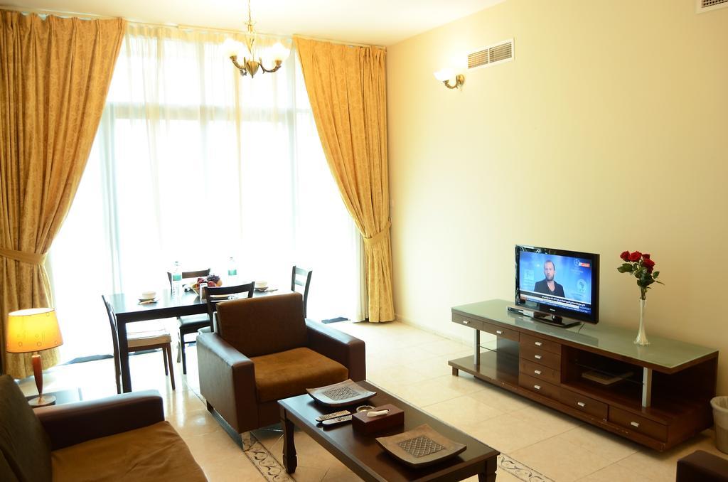 Arcadia Hotel Suites Szardża Zewnętrze zdjęcie