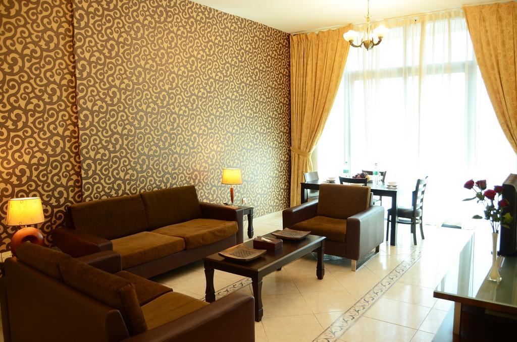 Arcadia Hotel Suites Szardża Zewnętrze zdjęcie